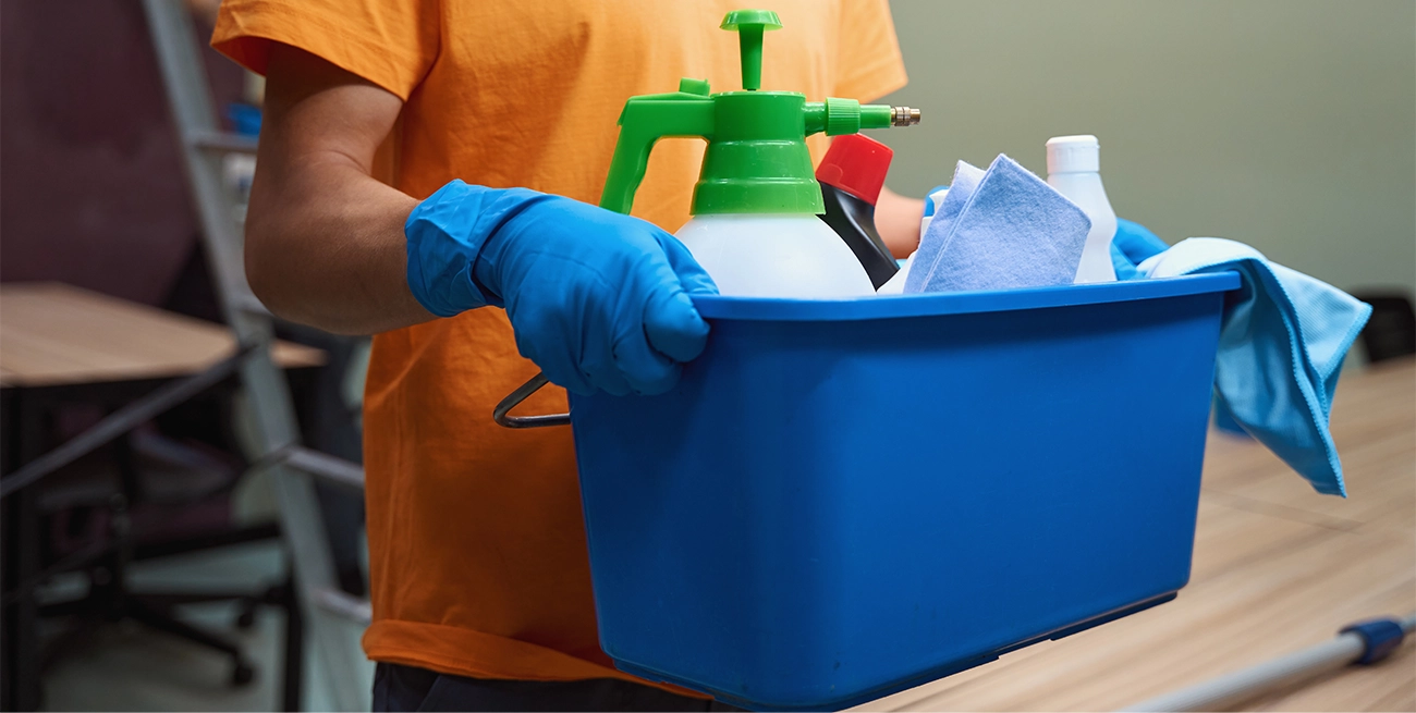 5 Must-Have Industrial Cleaning Supplies for Any Facility