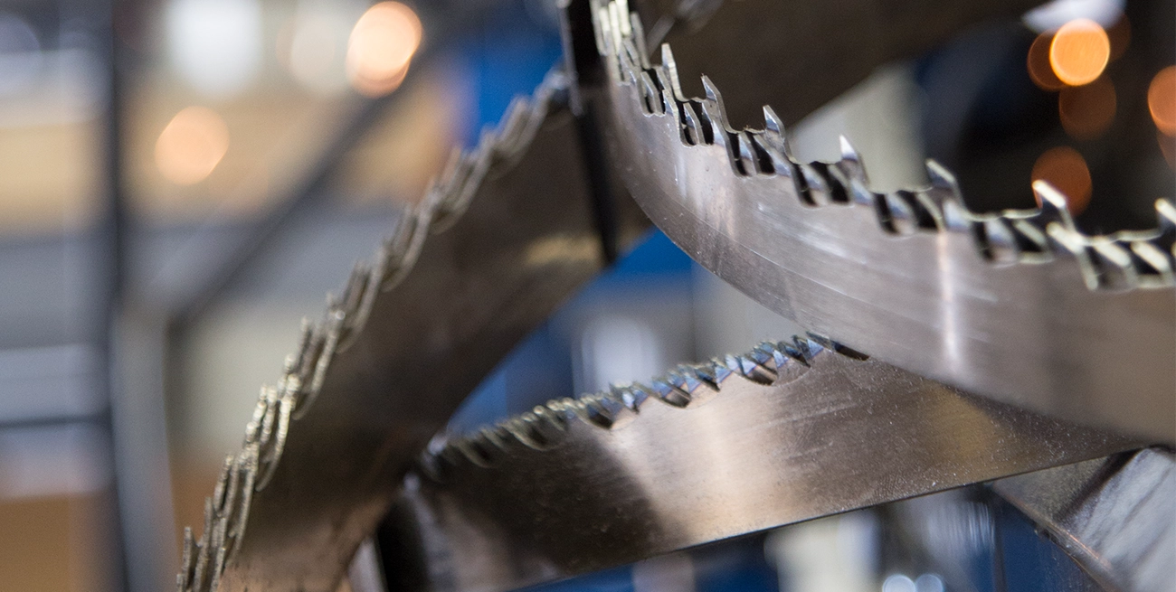 Step-by-Step Guide: Replacing a Bandsaw Blade Without Downtime