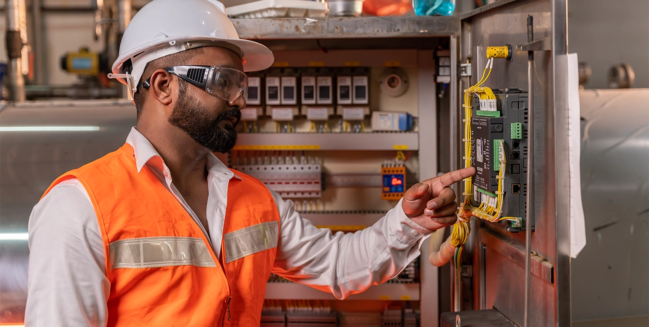 When Conducting a Group Lockout/Tagout, Who Is in Charge?